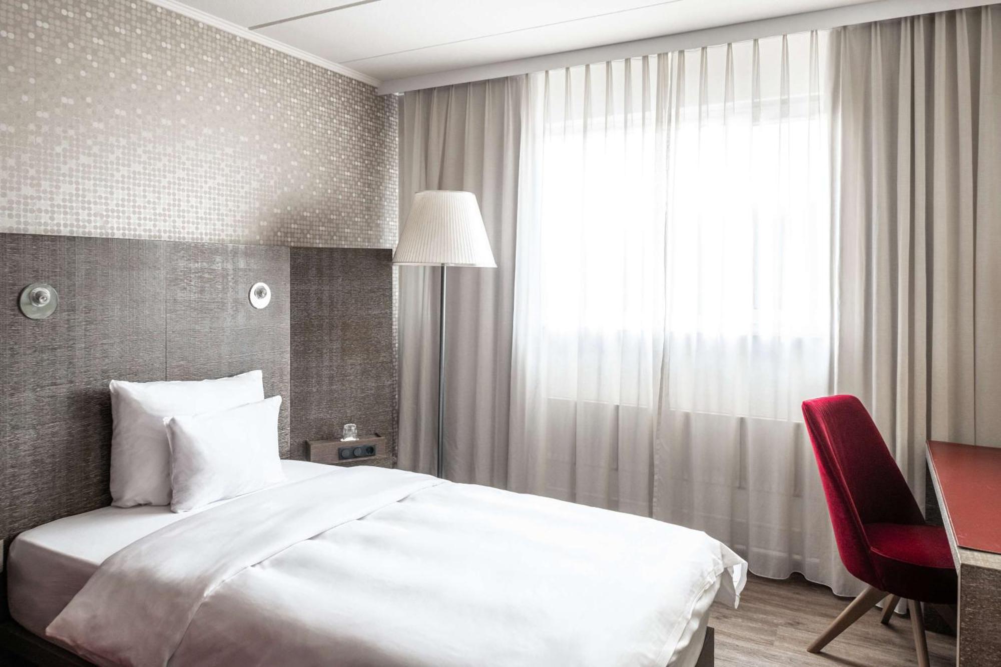 เพนตาโฮเต็ล คัสเซิล Hotel คาสเซล ภายนอก รูปภาพ